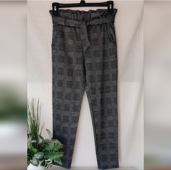 Justice Girls Ruffled Waist Pants Black & WhitePlaid Size 10 - Picture 1 of 5